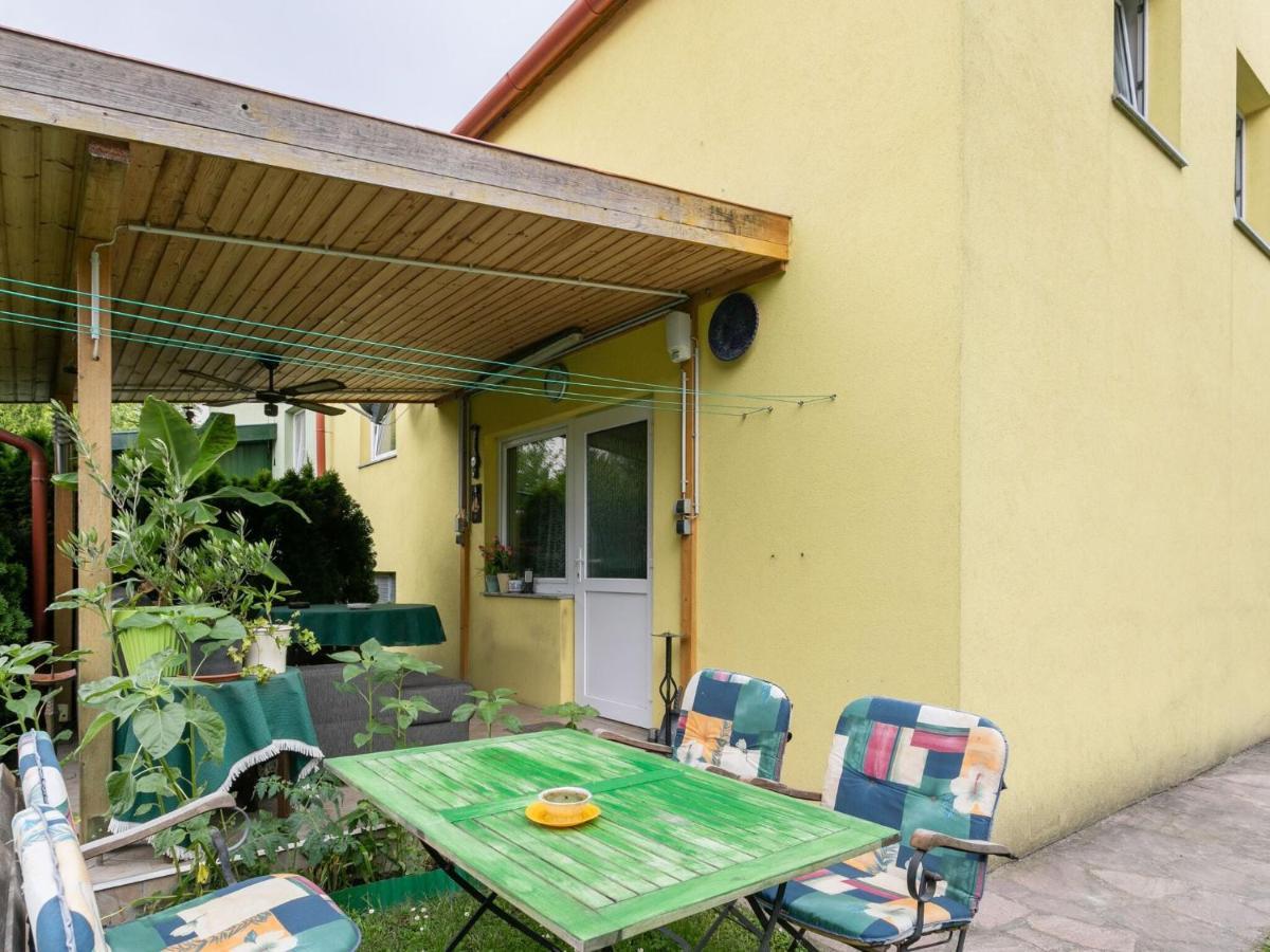 Lively Holiday Home In Wien With Private Garden 외부 사진
